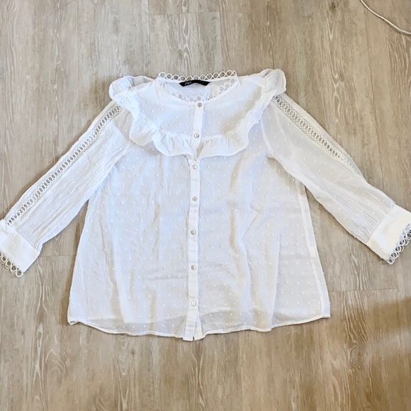 Zara Tops - ZARA white ruffled collar button up